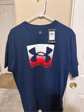 Under Armour Navy Short Sleeve Tee with Gradient Logo